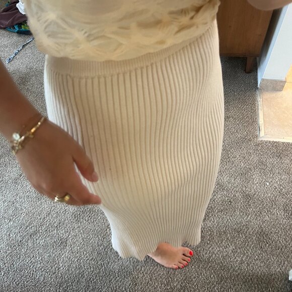 Grace and Mila beige skirt / amazing quality and fabric! - Picture 3 of 3